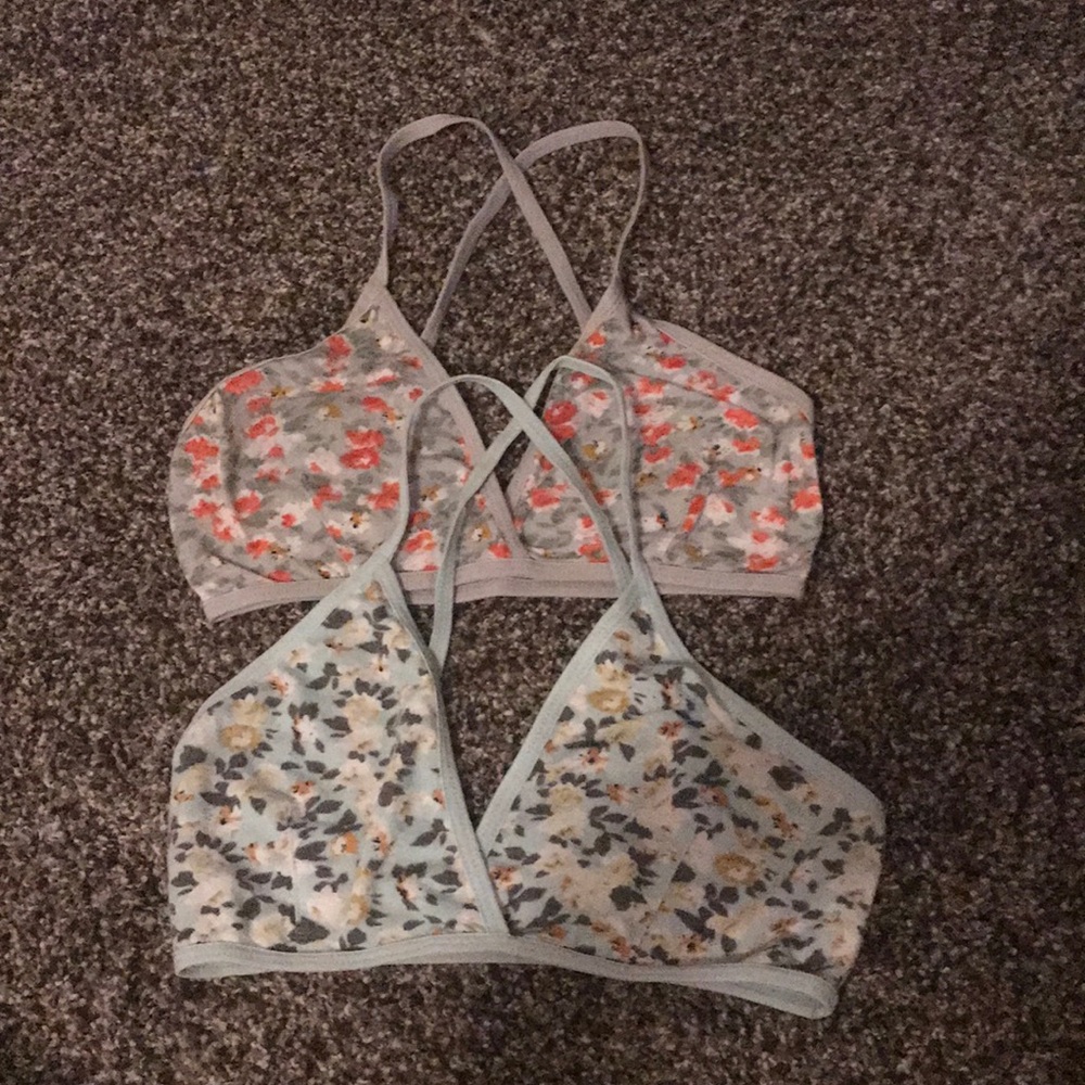 Set of two bralettes